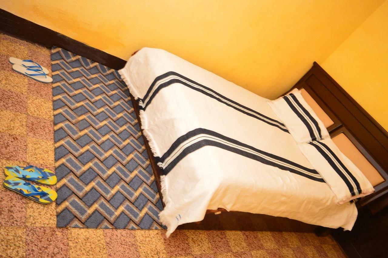 גונדר Chef Wondim Backpackers Hostel מראה חיצוני תמונה